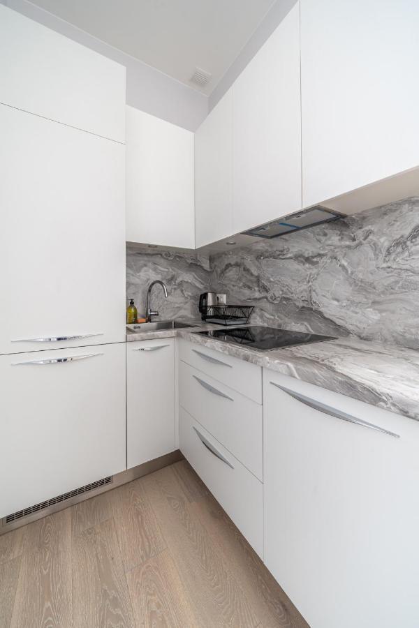 New Comfortable 2 Bedroom Cottage W/Big Terrace Jūrkalne Eksteriør billede