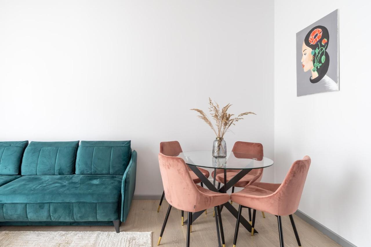 New Comfortable 2 Bedroom Cottage W/Big Terrace Jūrkalne Eksteriør billede